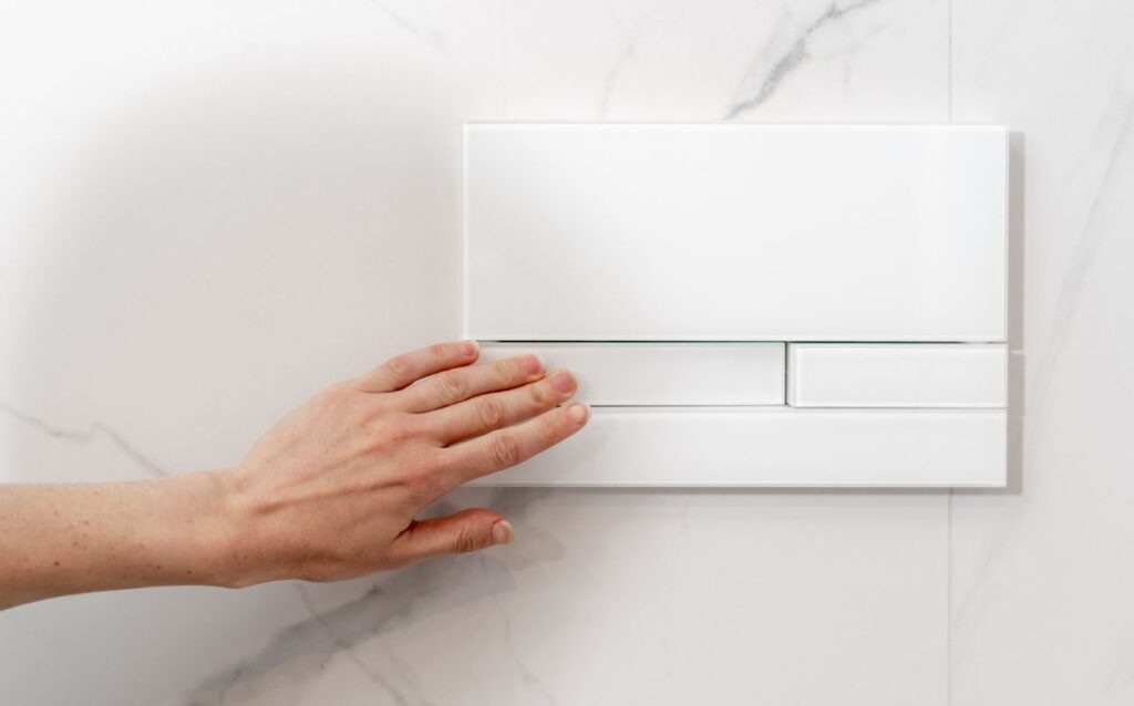 Cómo ahorrar agua en el baño