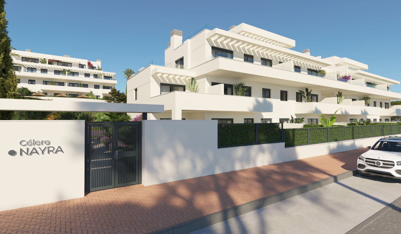 Entrada y fachada de la urbanización Célere Nayra en Mijas