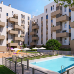 Piscina comunitaria y área de juegos infantiles en la promoción Célere Allegra, rodeadas de zonas ajardinadas y modernas viviendas con amplias terrazas y espacios exteriores.