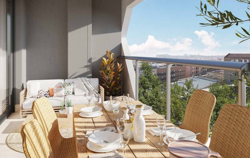 Terraza de una vivienda de Vía Célere en un día soleado