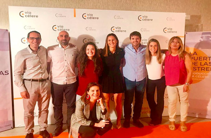 via-celere-comunicacion-interna-presenta-puerta-estrellas